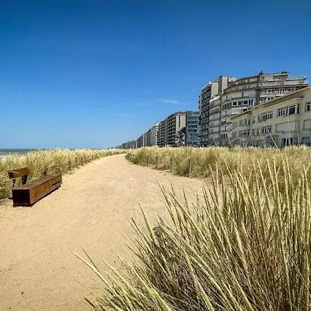 Apartment Sfeervol Met Zeezicht Middelkerke