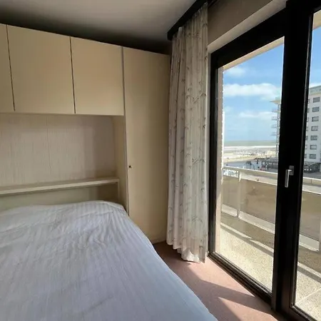 Sfeervol Met Zeezicht Apartment